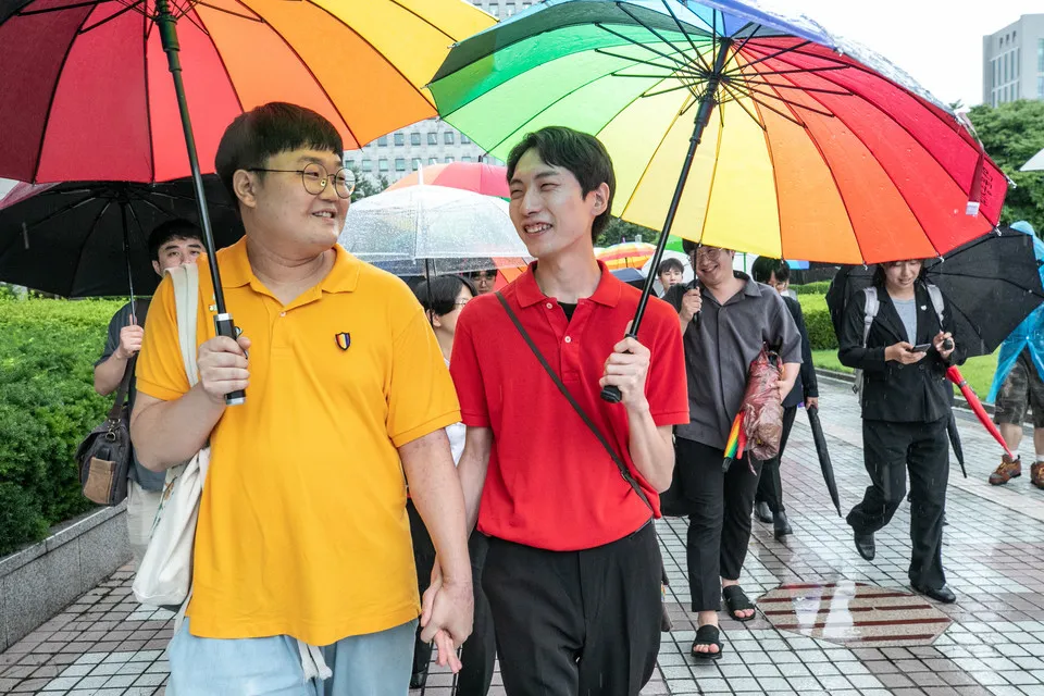 동성 배우자 피부양자 자격 인정, 그리고 그 후의 세상